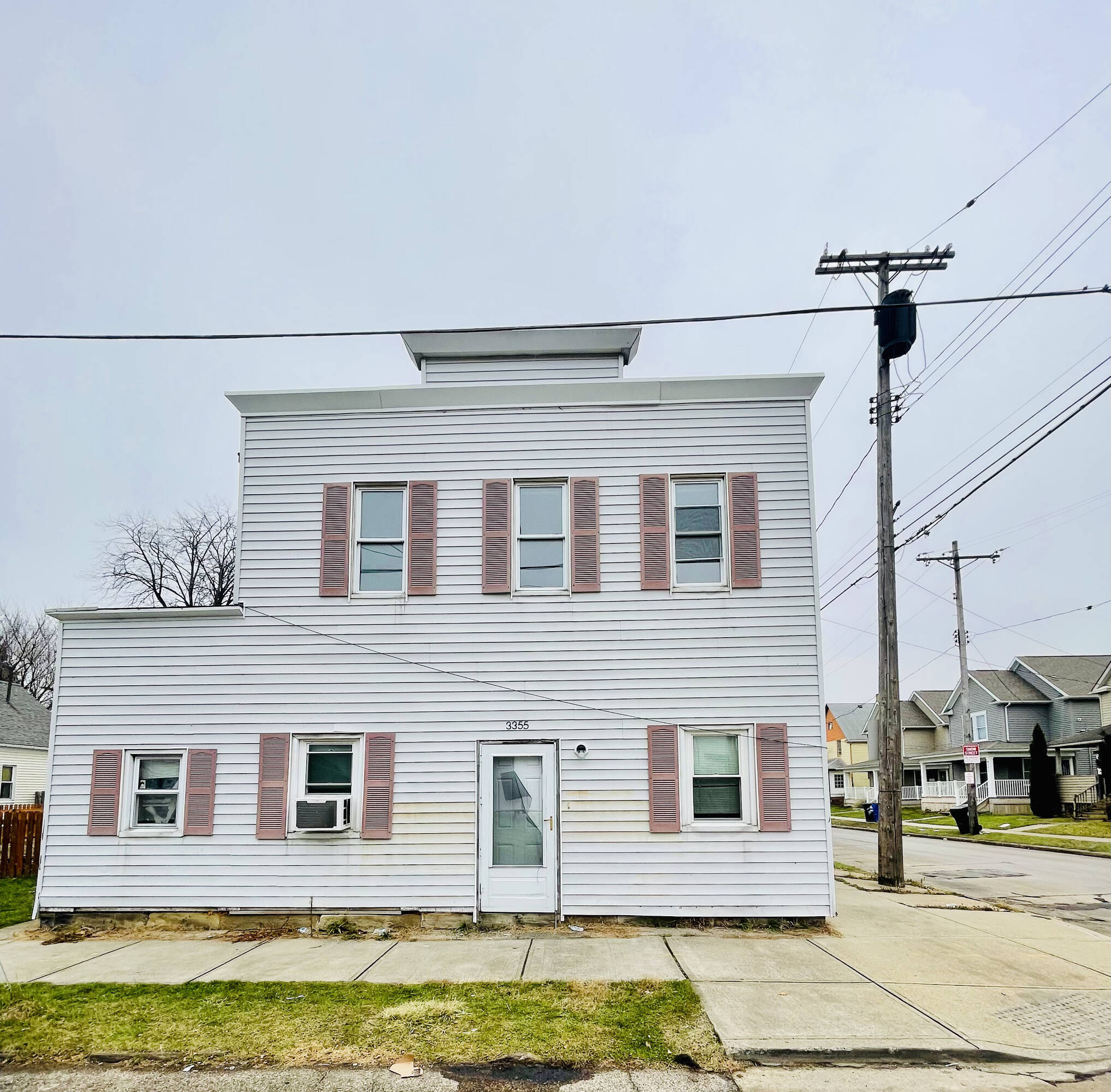 Commercial Property for Sale in Cleveland Ohio 44109